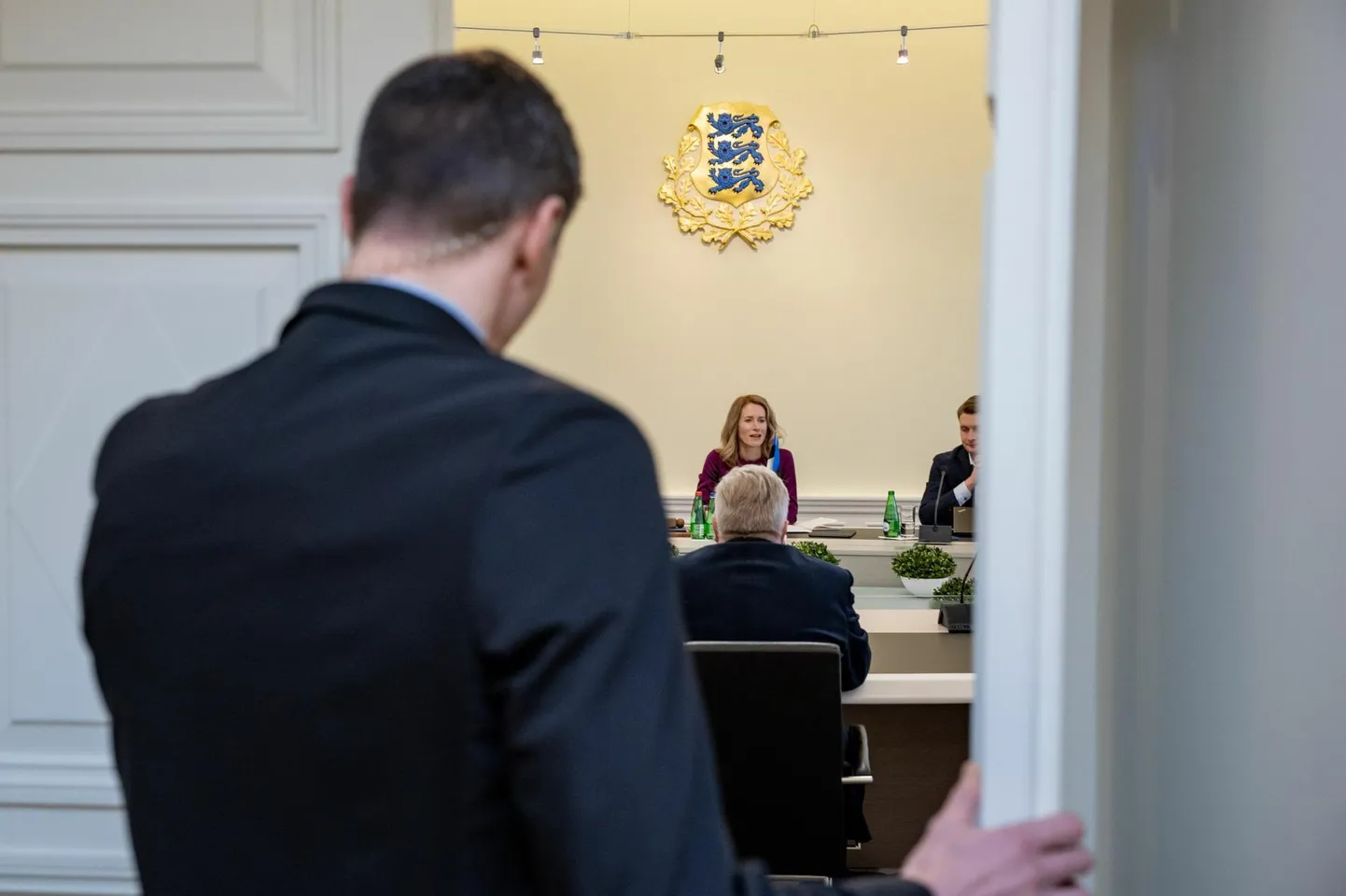 Erinevalt nii mõnestki varasemast, tülitsemisega käinud valitsuse kokkupanekust sujuvad koalitsioonikõnelused Eesti 200, Sotsiaaldemokraatliku Erakonna ja Reformierakonna vahel praegu rõõmsalt ja rahulikult.