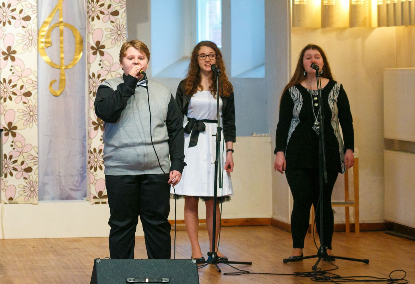 Konkursi kõige osalejaterohkem vanuseklass oli 10–11aastased, kus võistu laulis kuus poissi. Neist parimaks tunnistati 11aastane Rasmus Rosenberg (esiplaanil) lauluga «Kõnnime seda teed».