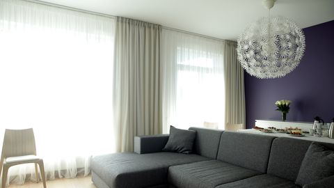 Augstākā lemj, ka godīgi nopirkto dzīvokli ģimenei tomēr atņems. Saeima mēģina glābt situāciju