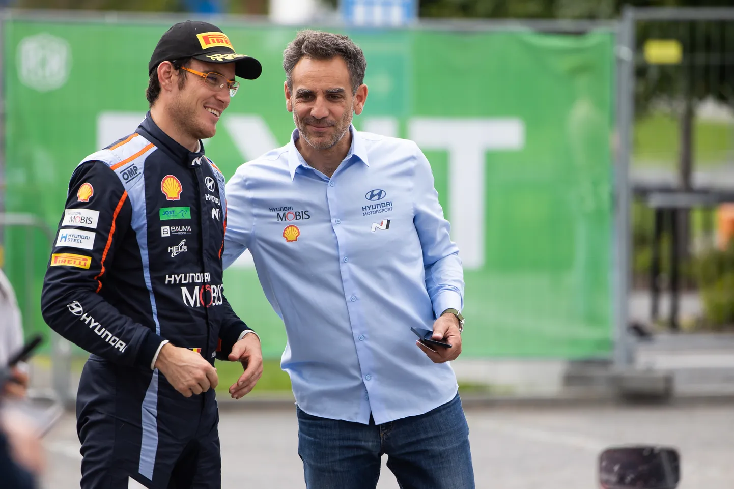 Thierry Neuville (vasakul) ja Cyril Abiteboul.