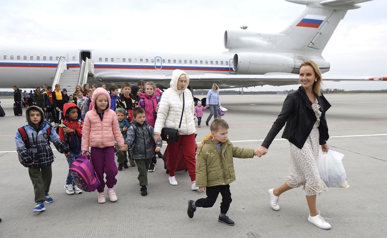 Уполномоченная по правам ребенка в России Мария Львова-Белова привезла в Россию детей-сирот из Украины для усыновления, 16 сентября 2022 года.