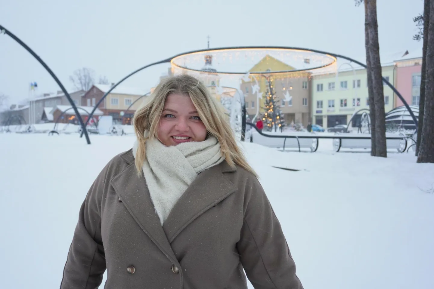 Mariann Toots Võru linna keskväljakul