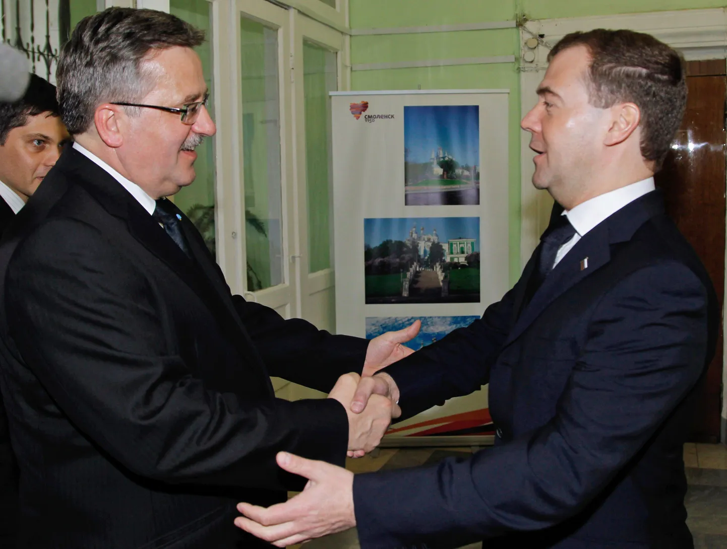 Poola president Bronislaw Komorowski ja Venemaa president Dmitri Medvedev Smolenski linnaraamatukogus