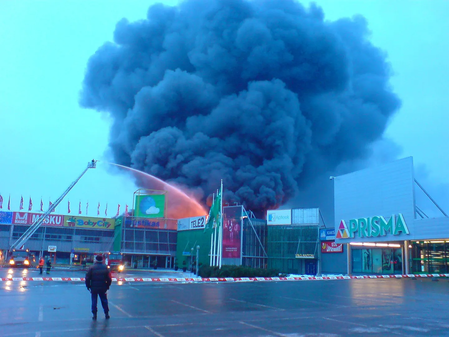 Põleng Mustika keskuses.