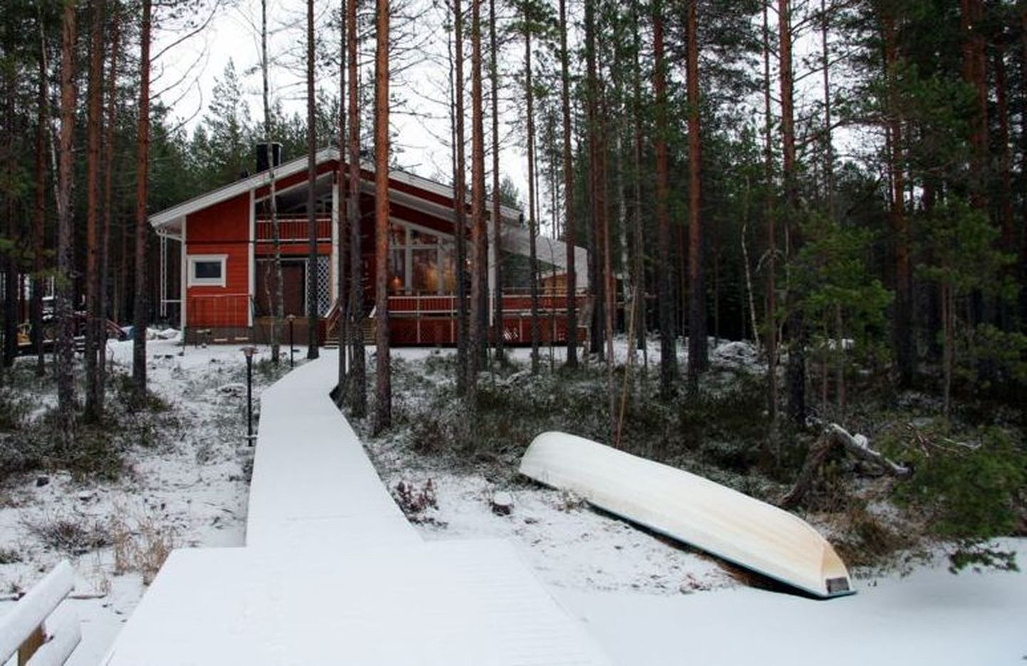 Vene turistid pääsesid Soomes vaevu tulesurmast