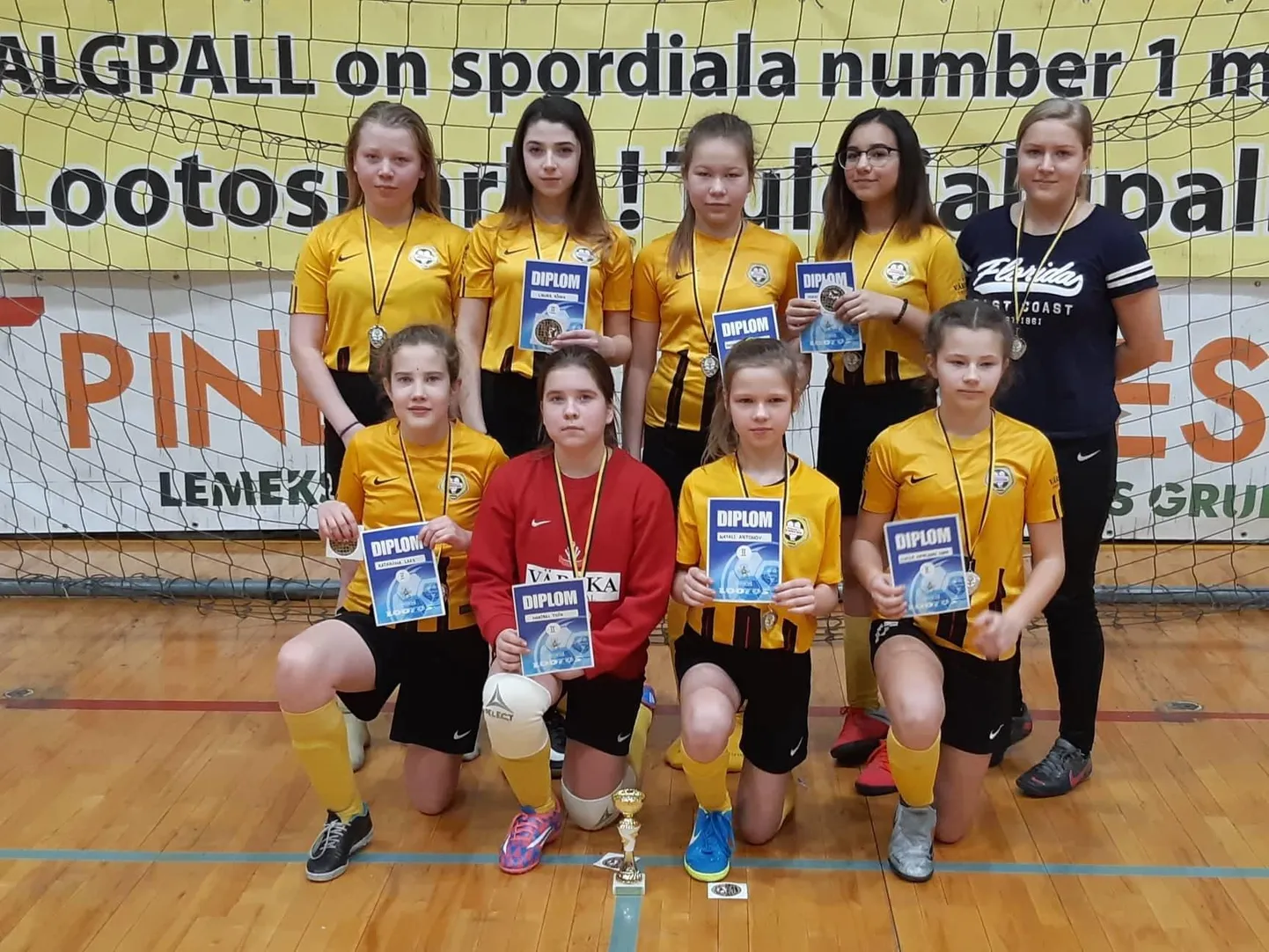 FC Lootose tüdrukute U14 võistkond