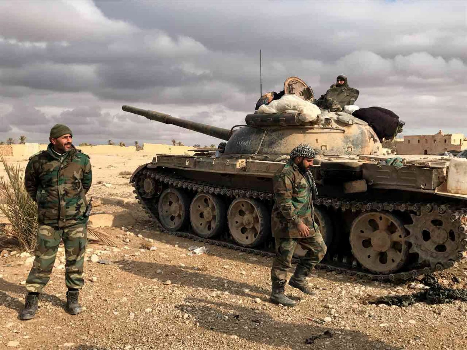 Süüria valitsusmeelsed väed eelmisel aastal Palmyra tagasivallutamisel.