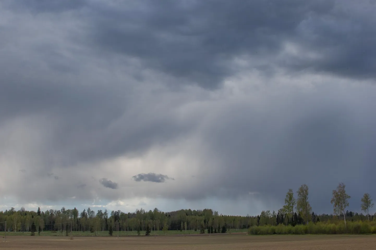 Kohati võib hoovihma sadada.