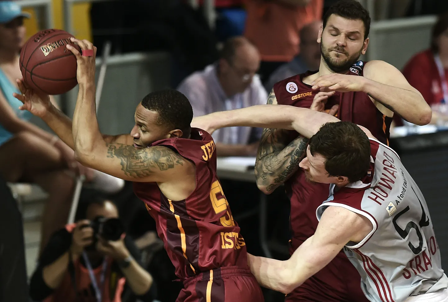 Curtis Jerrells ja Matt Howard