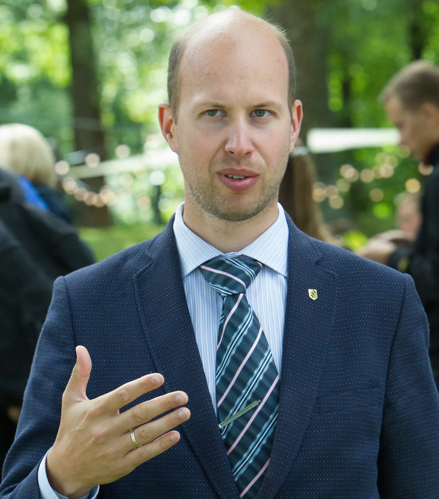 Igor Taro.