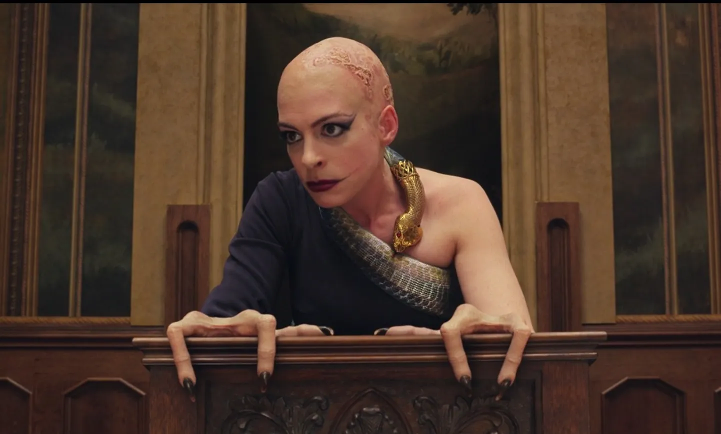 Anne Hathaway filmis «Nõiad»