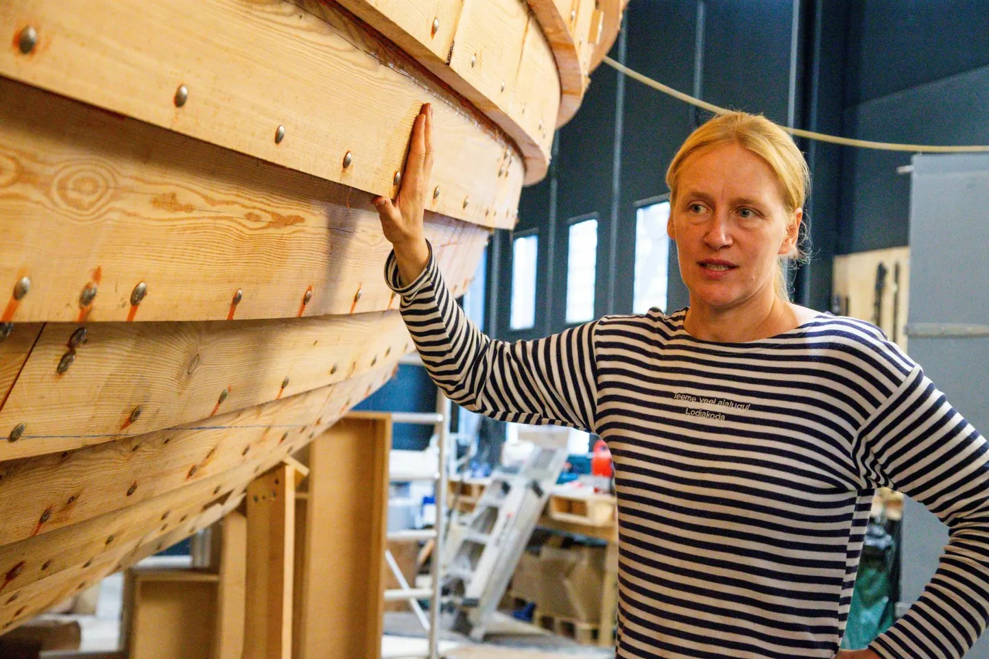 Liisa-Lota Kaivo, Lodjakoja perenaine ja külakoolide edendaja.