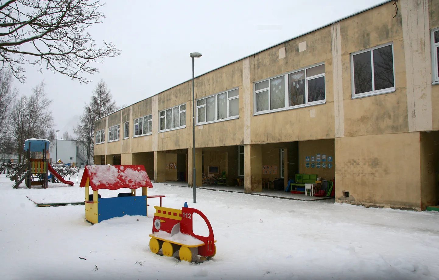 35 aastat aktiivselt tegutsenud Kohtla-Järve lasteaed Tareke on juba ammu uuenduste ootel.
