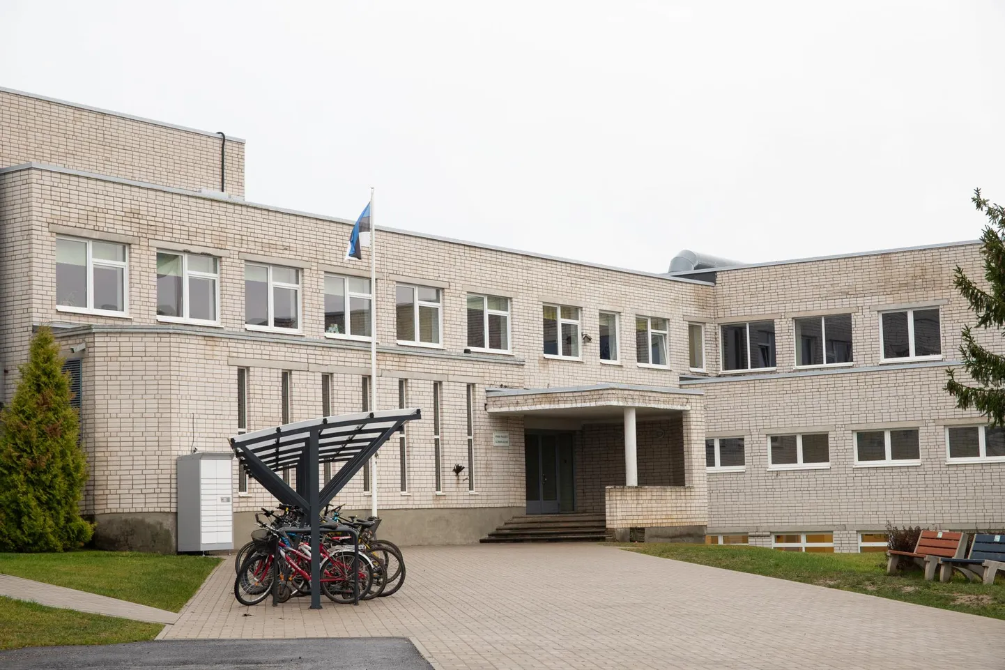 Vinni-Pajusti gümnaasiumis on koolijuhi kinnitusel kiusu ennetavatest programmidest kasu olnud.