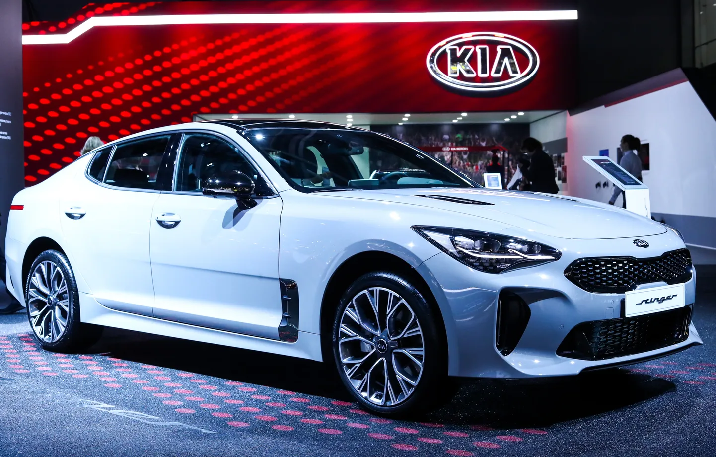 Kia Stinger Moksva rahvusvahelisel autonäitusel augustis 2018