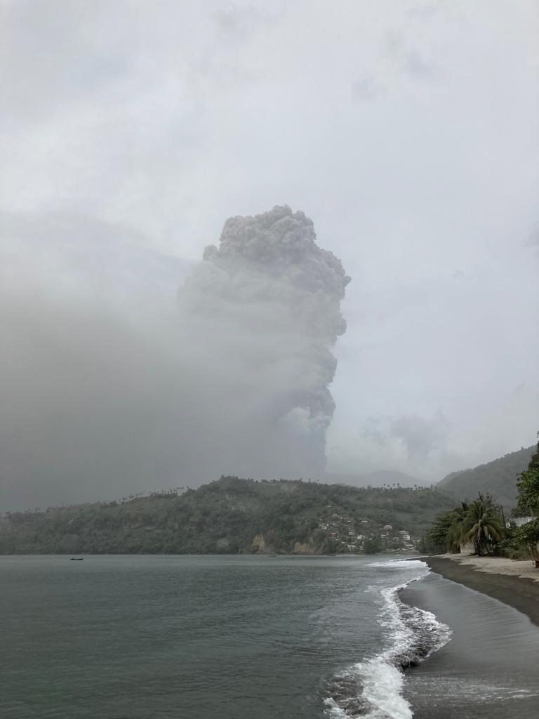 Saint Vincenti vulkaanipurse 9. aprill 2021. 
