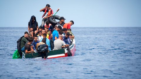 Tuneesia piirivalve tõi kaldale 45 sisserändajat