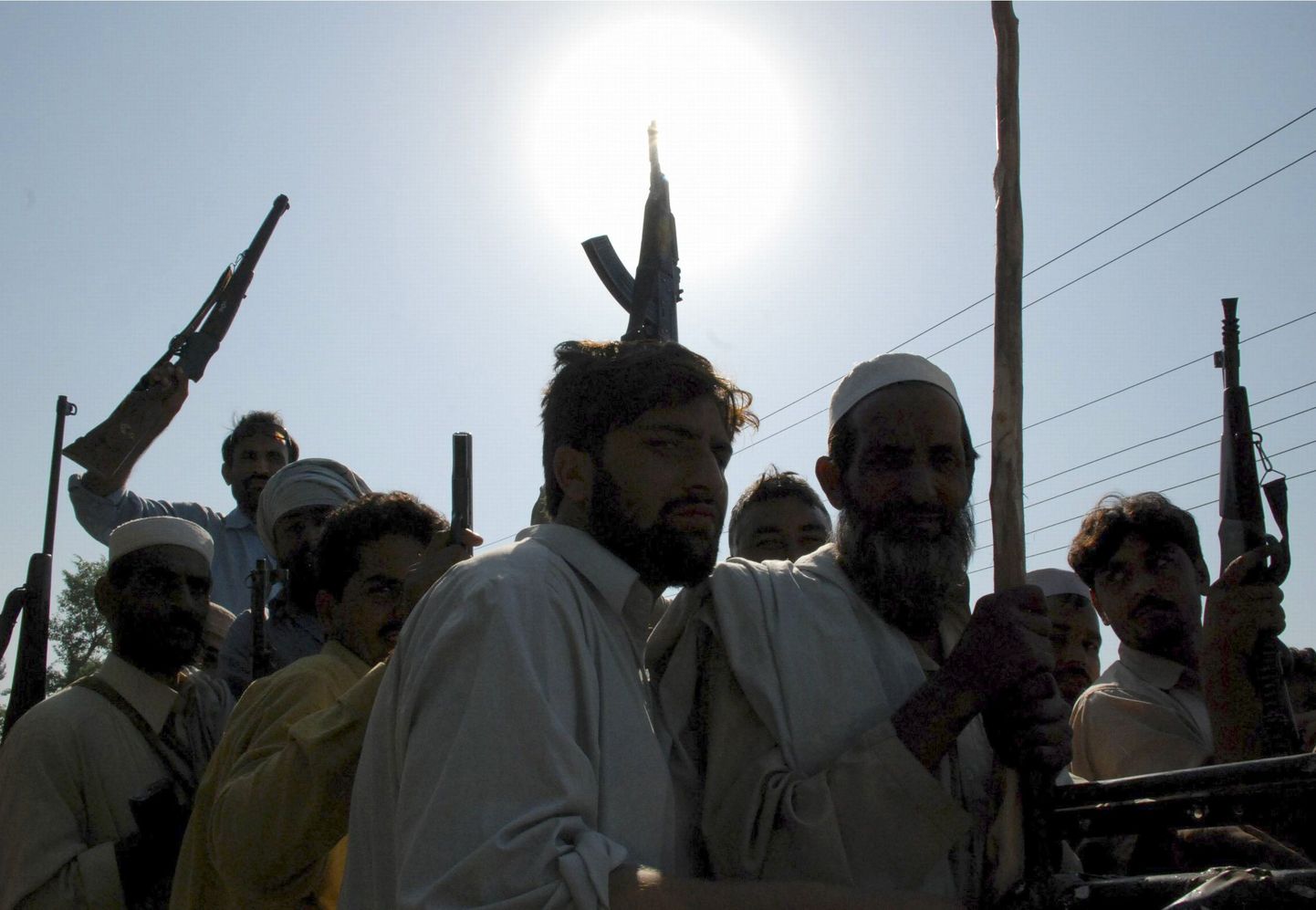 Pakistani piirialadel on osa hõime asunud võitlema Al-Qaeda ja Talibani vastu.
