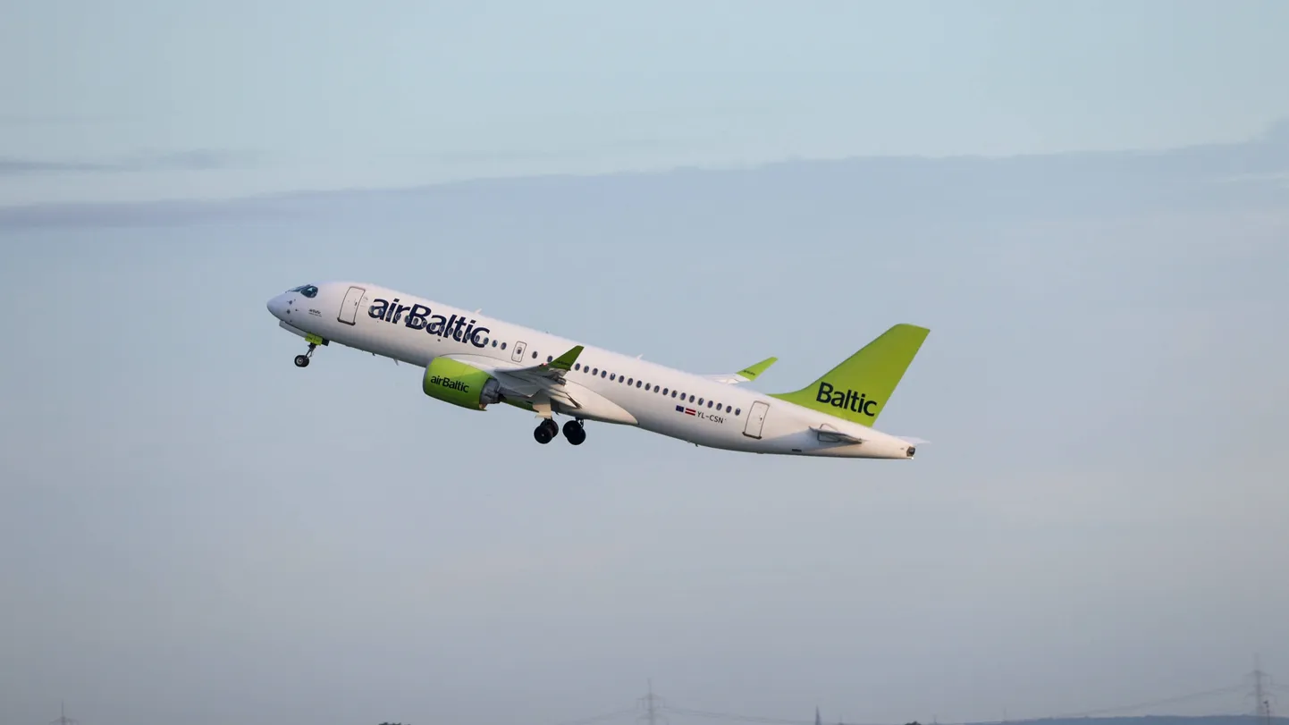 Air Baltic lennuk.