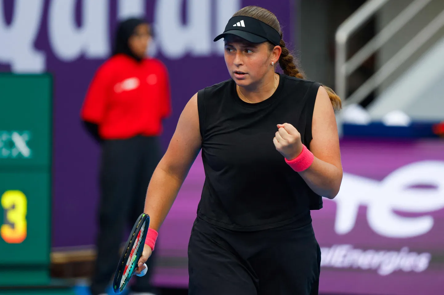 Latvijas tenisiste Aļona Ostapenko