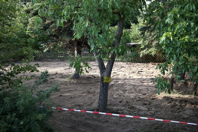 Kogukonnaaed Hannoveris, kus Saksa kriminaalpolitsei kaevas seoses Christian Brückneriga, kes on Briti tüdruku Madeleine McCanni kadumises kahtlusalune