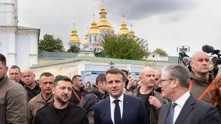 Владимир Зеленский, Эммануэль Макрон и Кир Стармер в Киеве