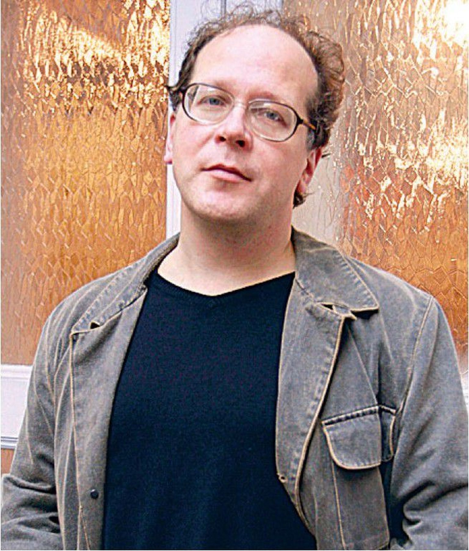 Näidendi autor Jaan Undusk.