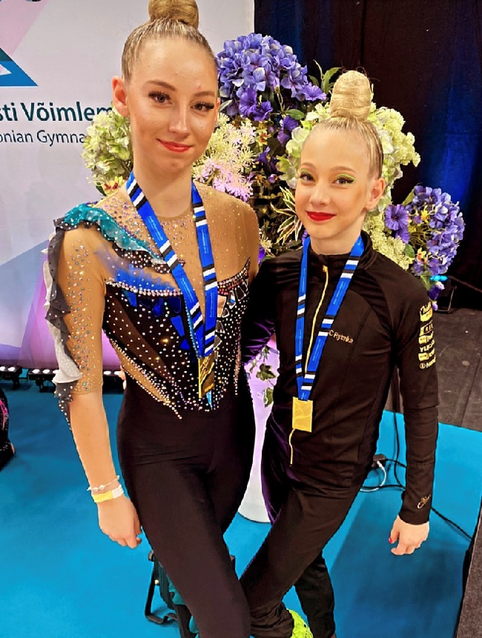 Ilu- ja rühmkavade vahendikavade Eesti meistrivõistlustel said Pühajärve põhikooli õpilased Blanka Treufeldt ja Saskia Treufeldt kuldmedali.