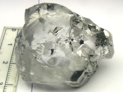 196 karaadine teemant, mis leiti 2010. aastal