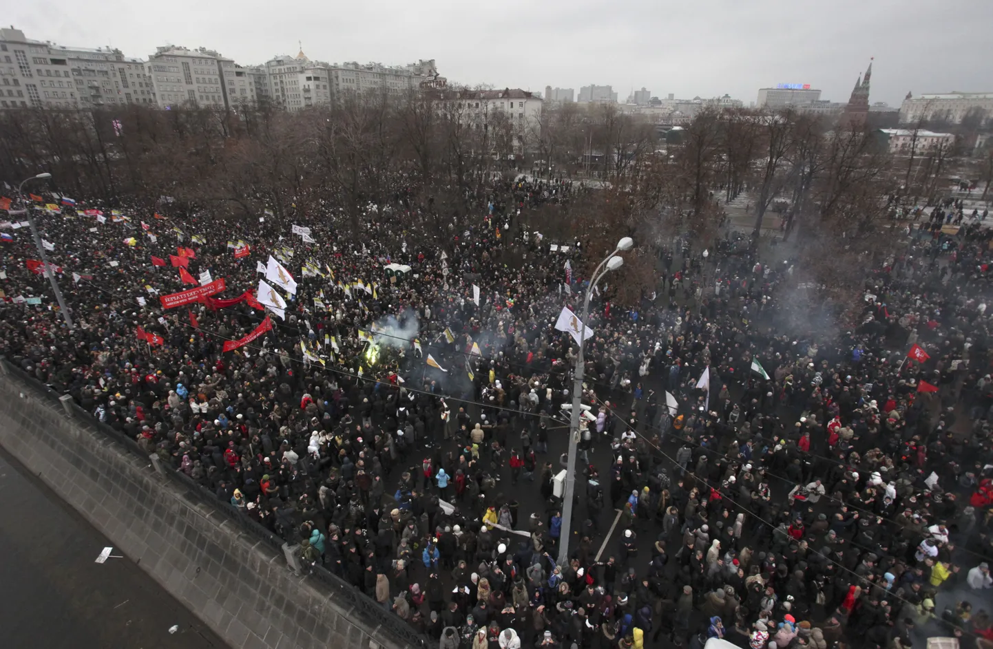 Митинг на Болотной площади в Москве.