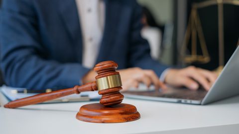 e-lietas jau ilgstoši nedarbojas kā nākas, sūdzas tiesnešu