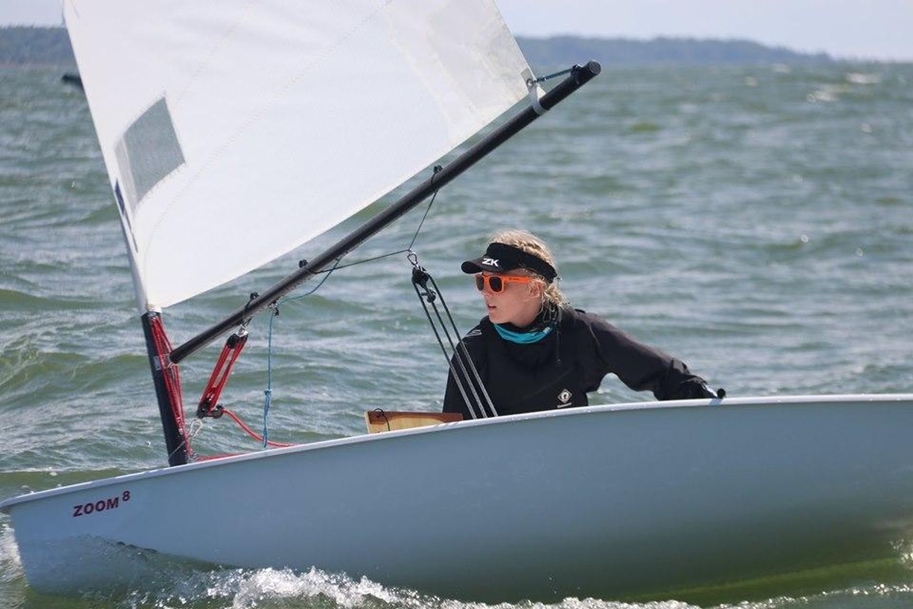 Pärnu jahtklubi purjespordikooli kasvandik, 16aastane Lisbeth Taggu saavutas rahvusvahelisel regatil Tallinnas kolmanda koha.