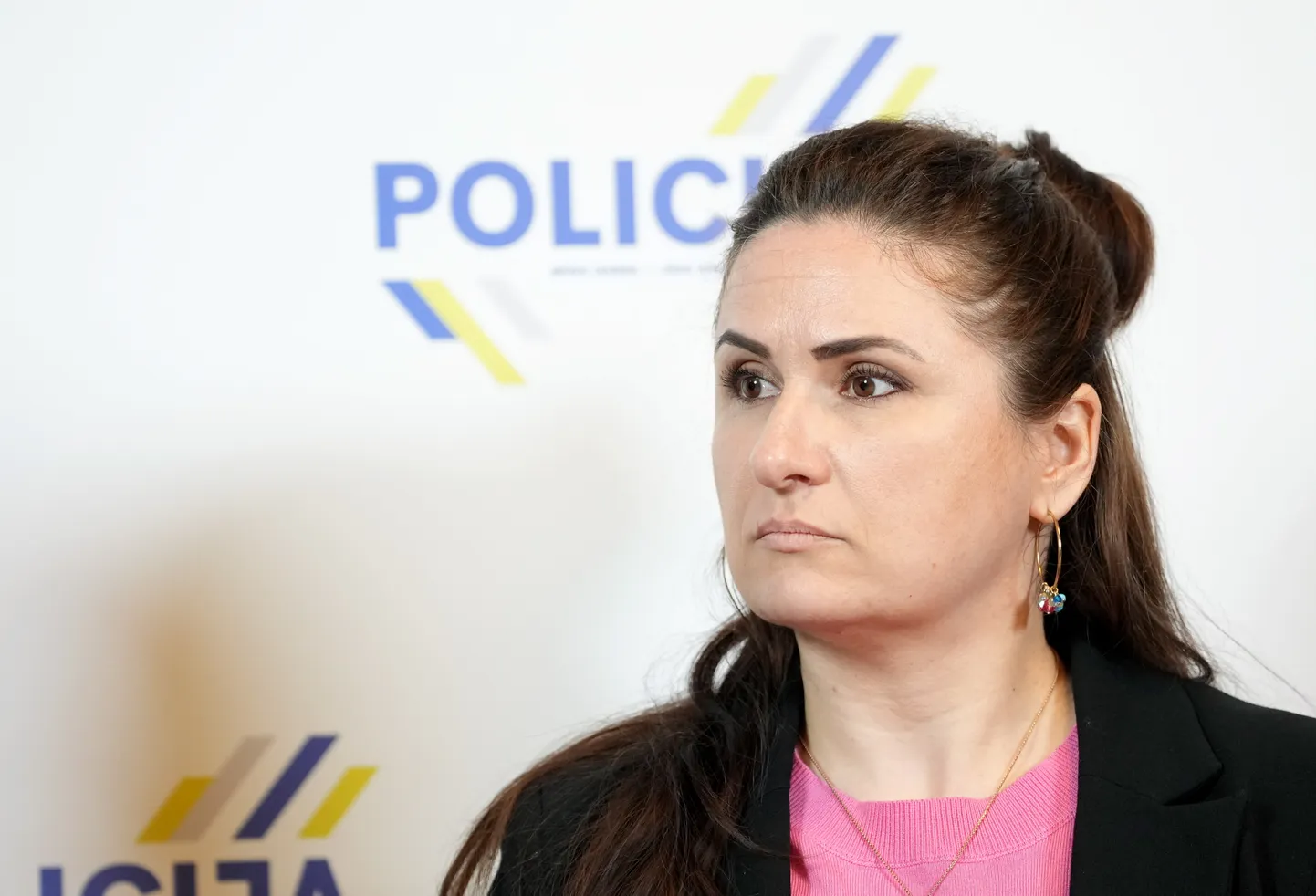 Ramona Innusa.