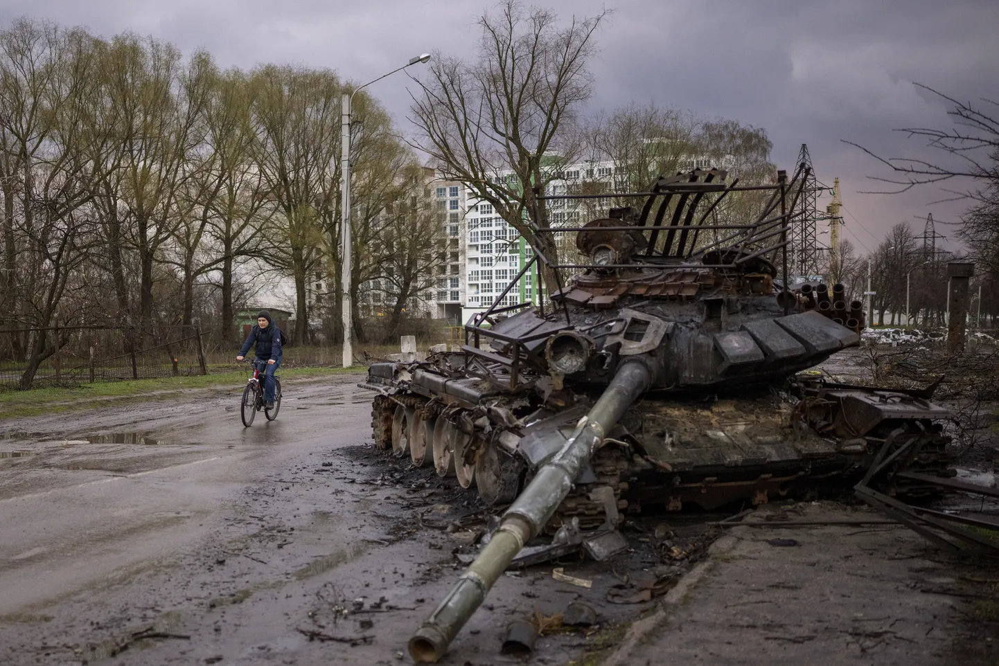 Purukslastud Vene tank Tšernihivis.