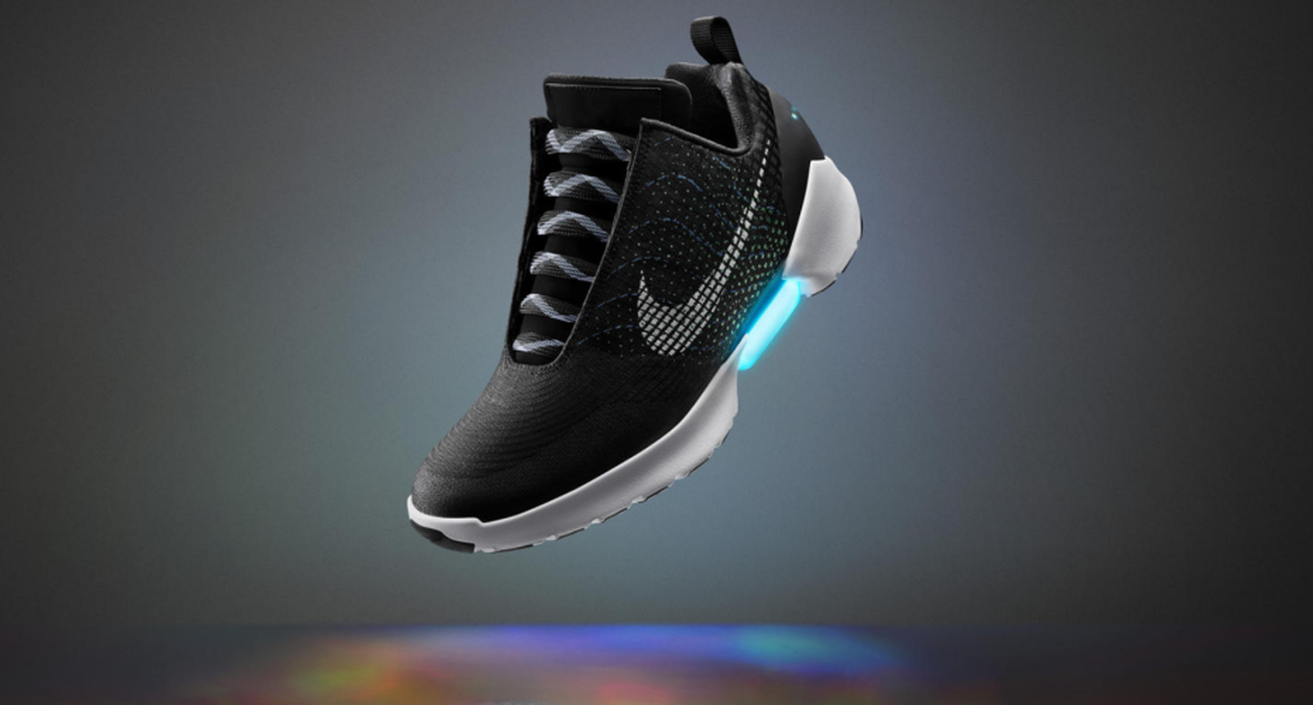Nike'i isesõlmuvate paletega jalatsid