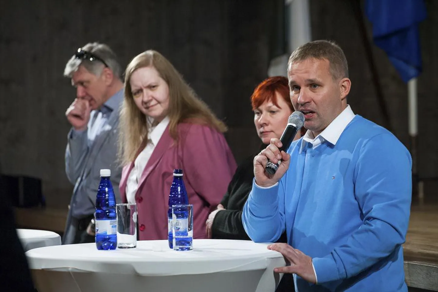 Arvamusliidrite lõunasöögil esinesid (eest) ettevõtja Arno Kütt, Eesti tööandjate keskliidu palgauuringu projektijuht Kadri Seeder, majandusanalüütik Maris Lauri ning Euroopa Parlamendi liige Indrek Tarand.