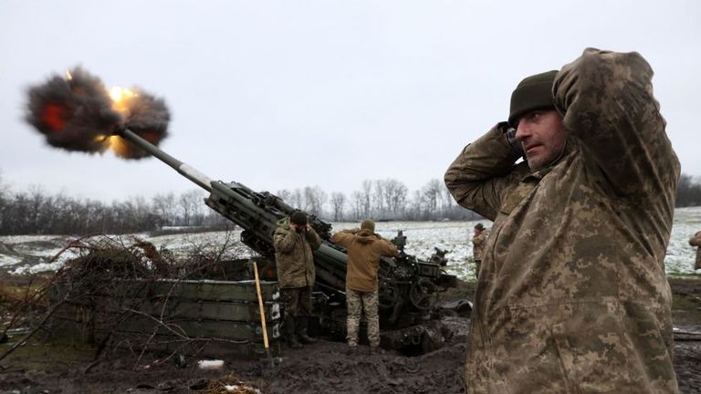 Артиллерия, которую поставляют Украине страны-члены НАТО, играет важную роль в этой войне