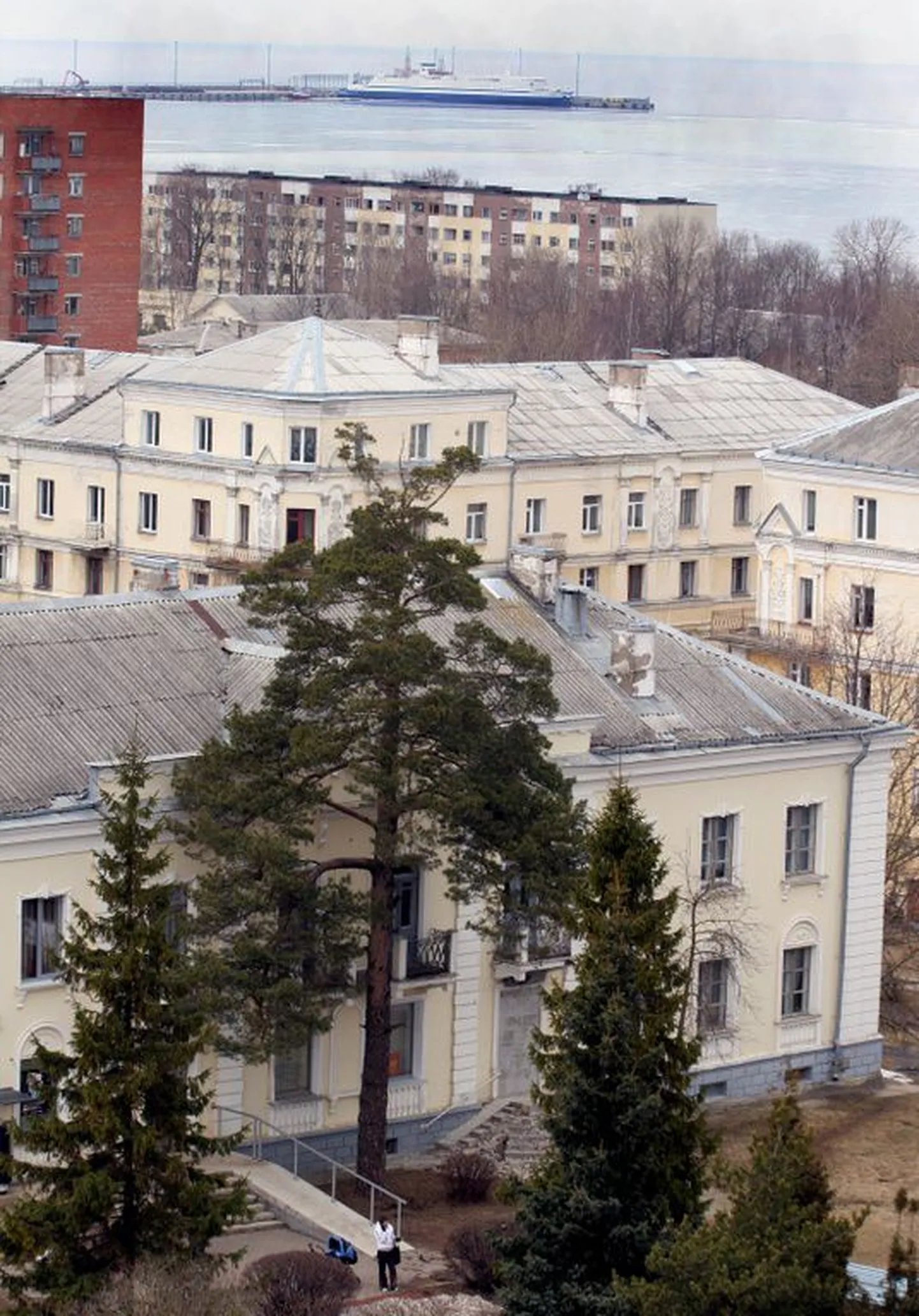 Vaade Sillamäe linnale ja sadamale