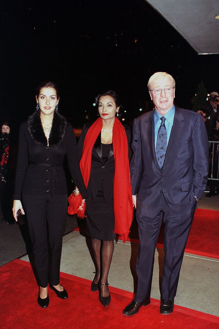 Michael Caine koos naise Shakira ja tütar Natashaga (vasakul)