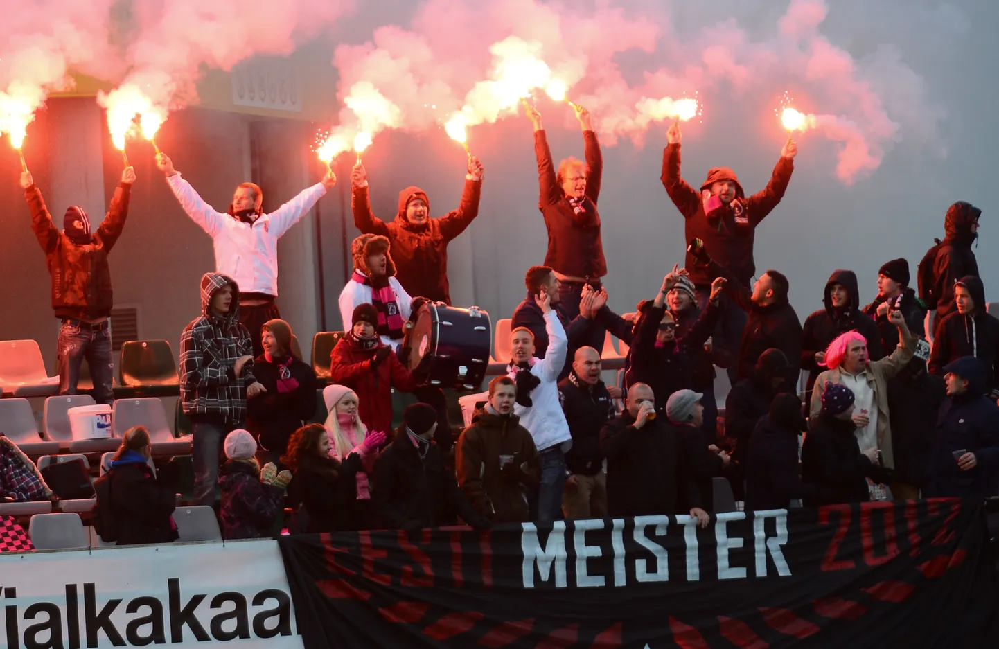 Nõmme Kalju fännid.