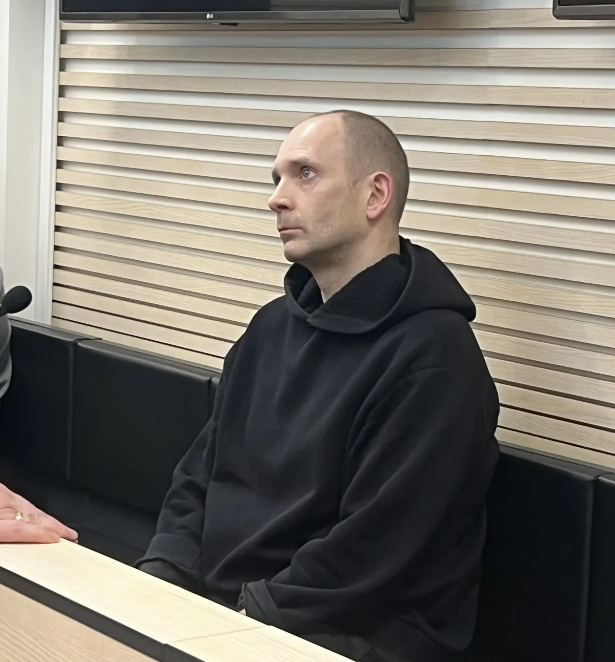 Allan Hantsom, a member of the Estonian political party Koos, was found guilty of espionage against Estonia during a court hearing in May 2024.