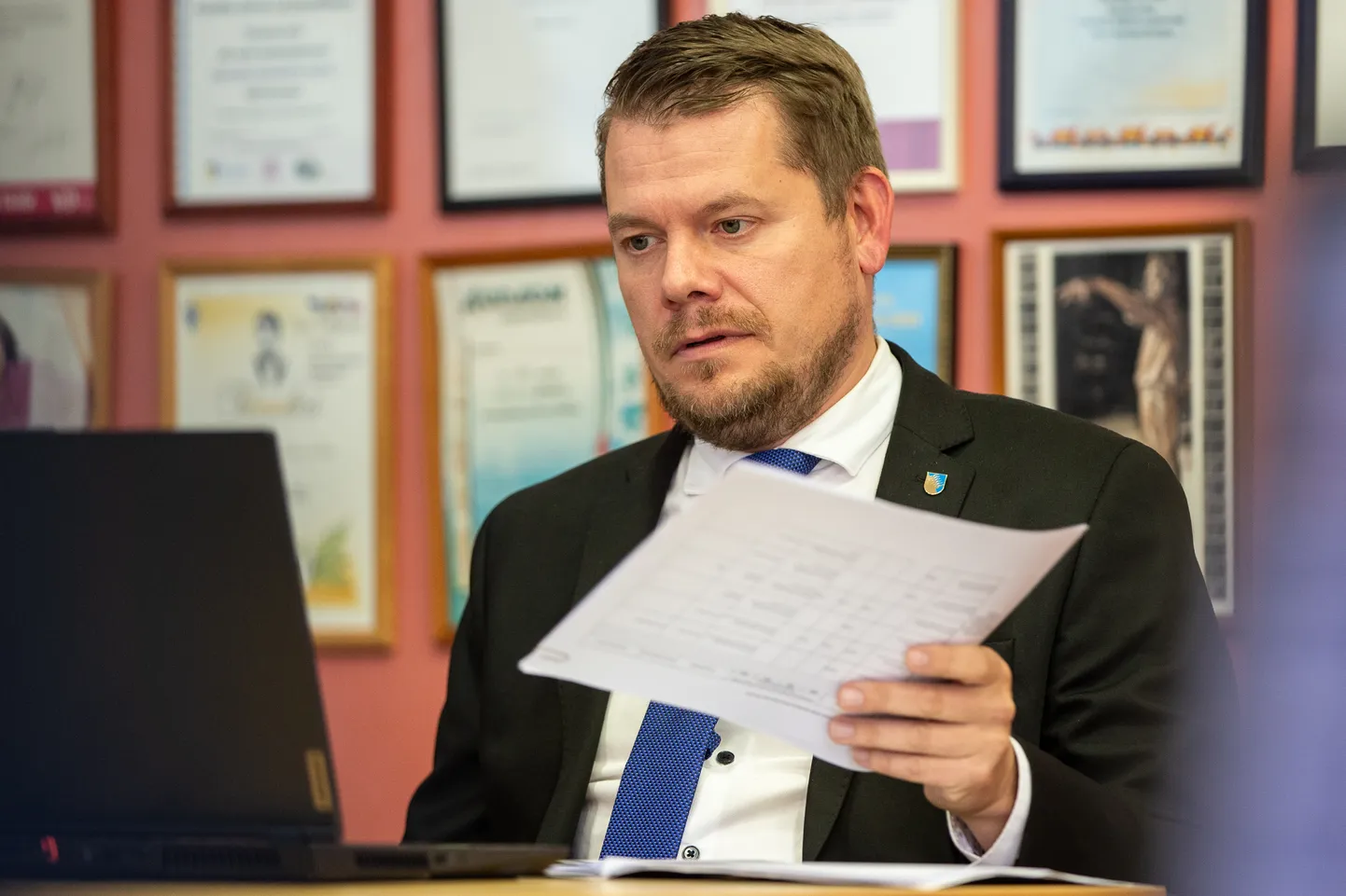 Kohtla-Järve linnapeal Henri Kaselo tõrjus pisut enam kui poole aasta jooksul juba kolmanda tagandamiskatse.