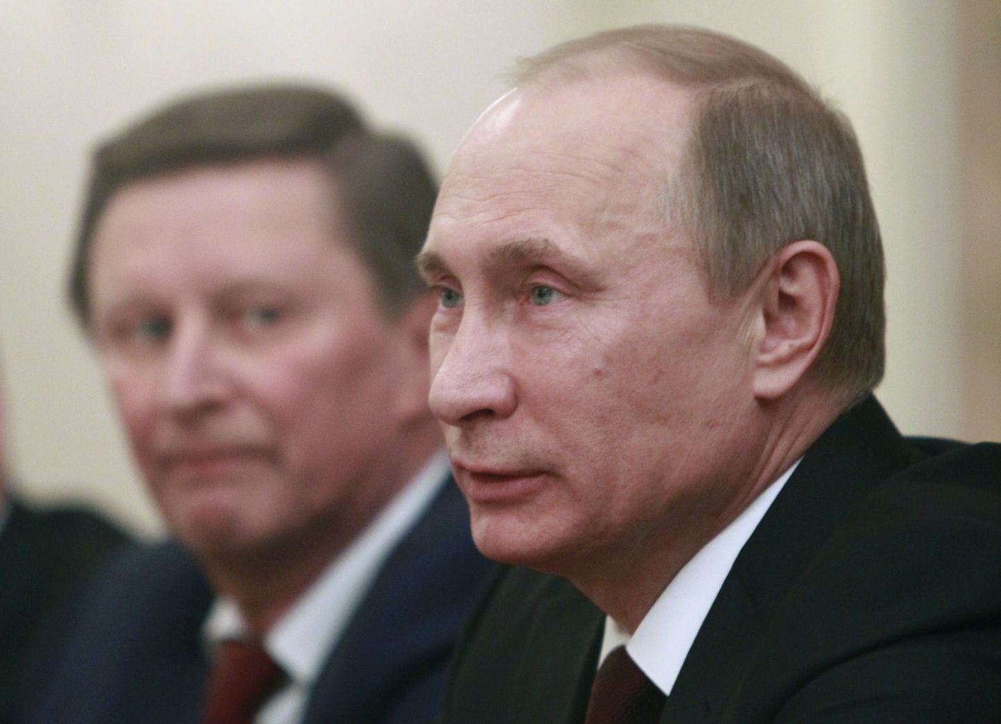 Vene president Vladimir Putin (paremal) ja tema kantseleiülem Sergei Ivanov.