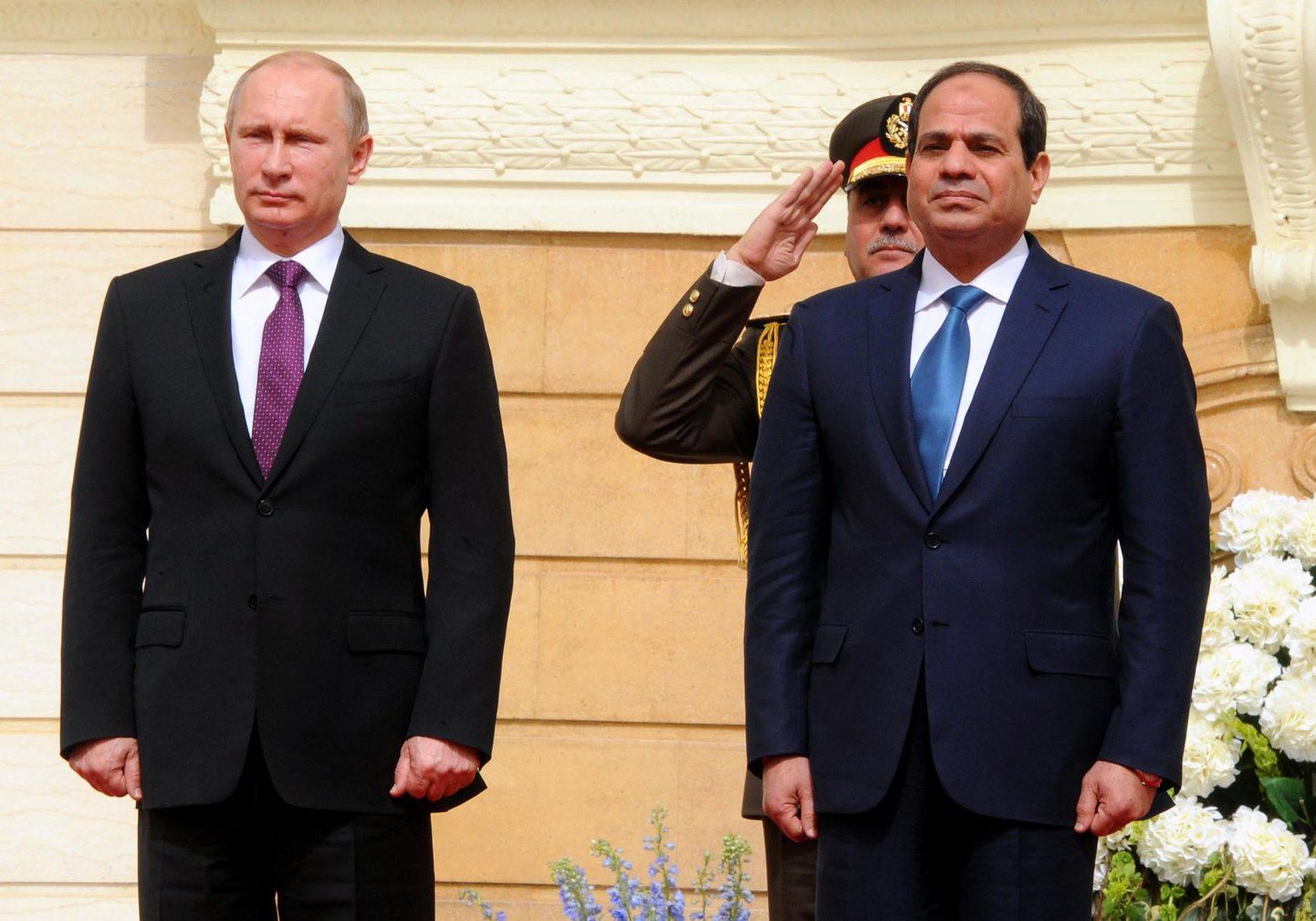 Владимир Путин приехал в Египет с двухдневным визитом.