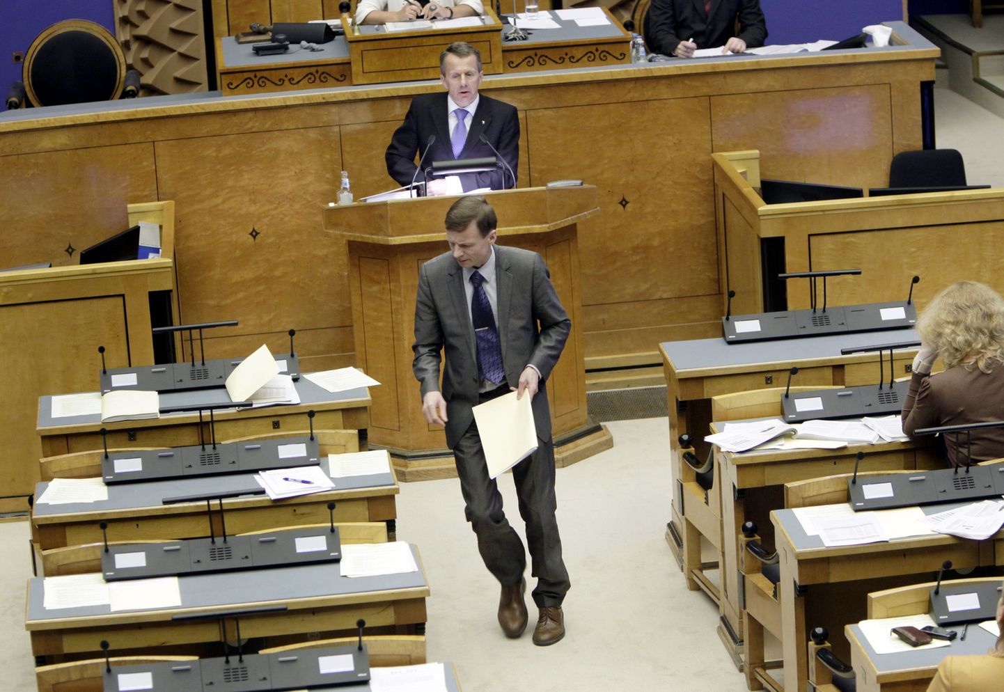 Riigikogu arutas 2013. aasta riigieelarve seaduse eelnõu.