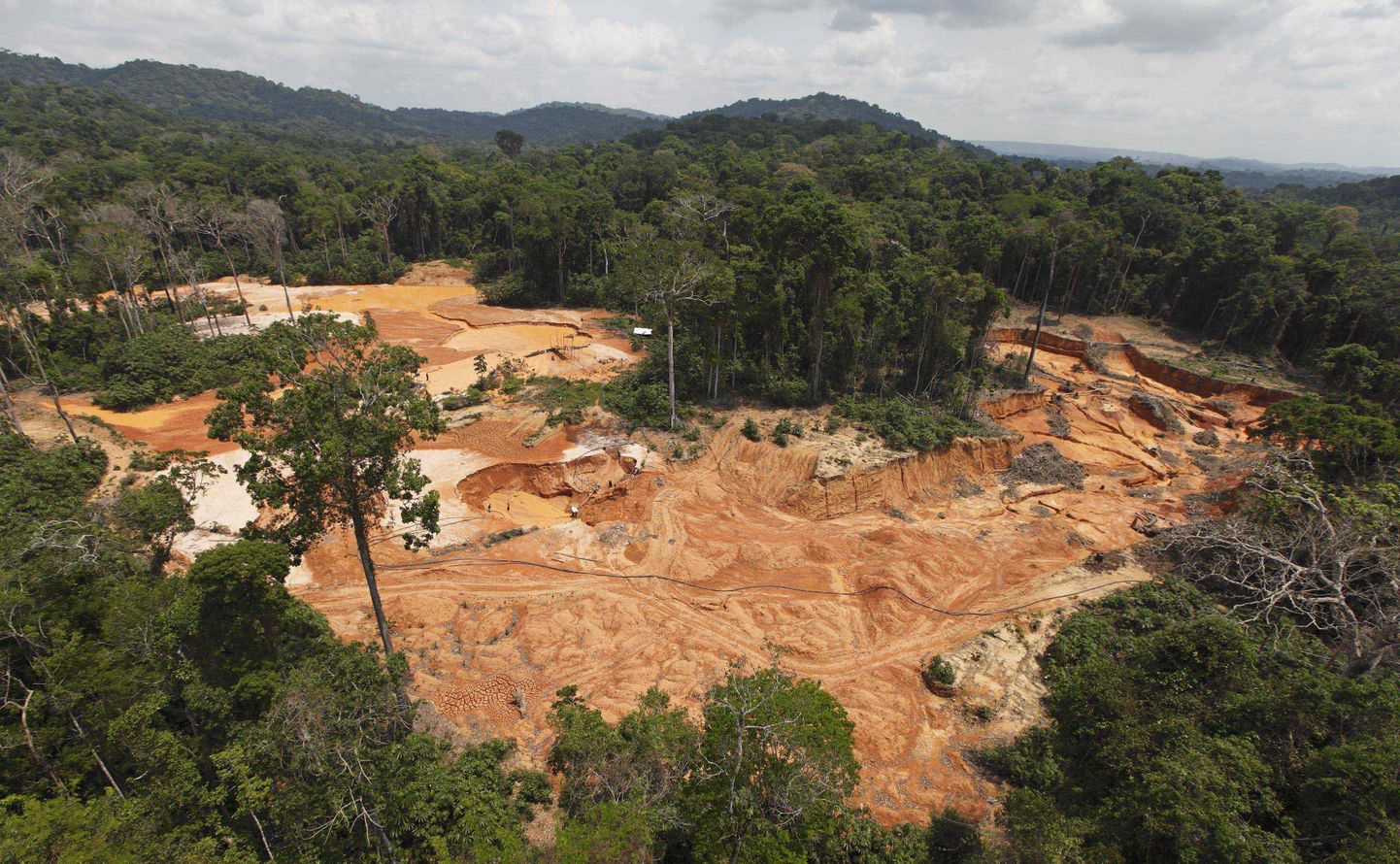 Amazonasest leiti senitundmatu tsivilisatsiooni jäänused