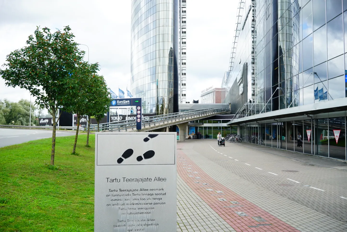 Tartu Teerajajate allee asub Tasku keskuse juures ja on alates aastast 2010 aina pikenenud.
