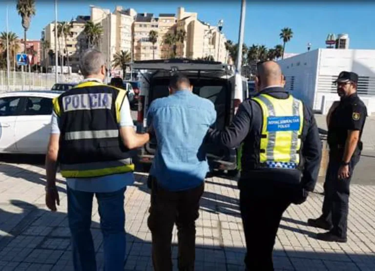 Gibraltari kaudu marokolasi Euroopasse aidanud kurjategijad vahistati.