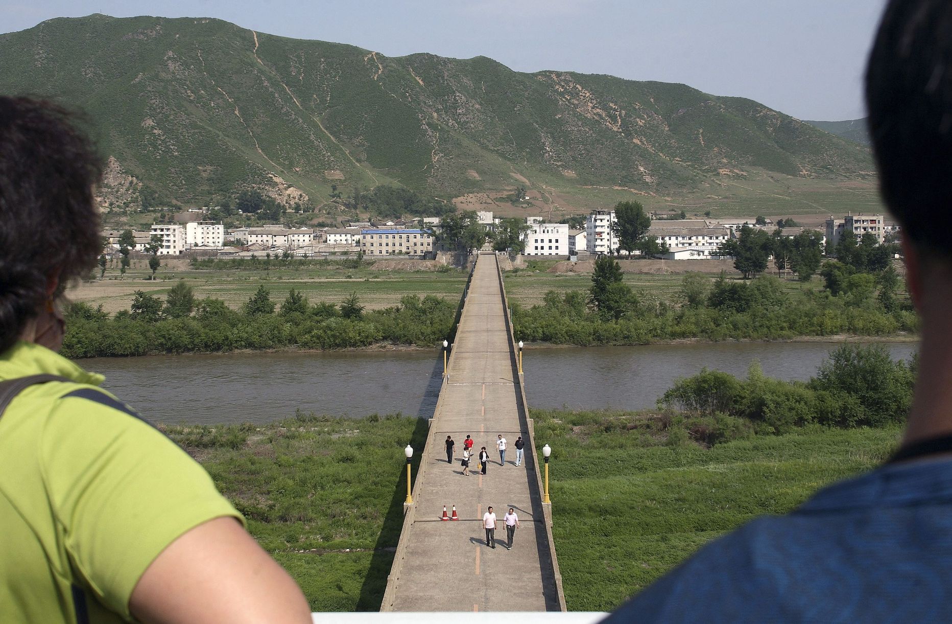 Põhja-Korea ja Hiina piiril olev Tumeni jõgi, mille ühele kaldale jääb Põhja-Korea Nanyang ja teisele Hiina Tumen