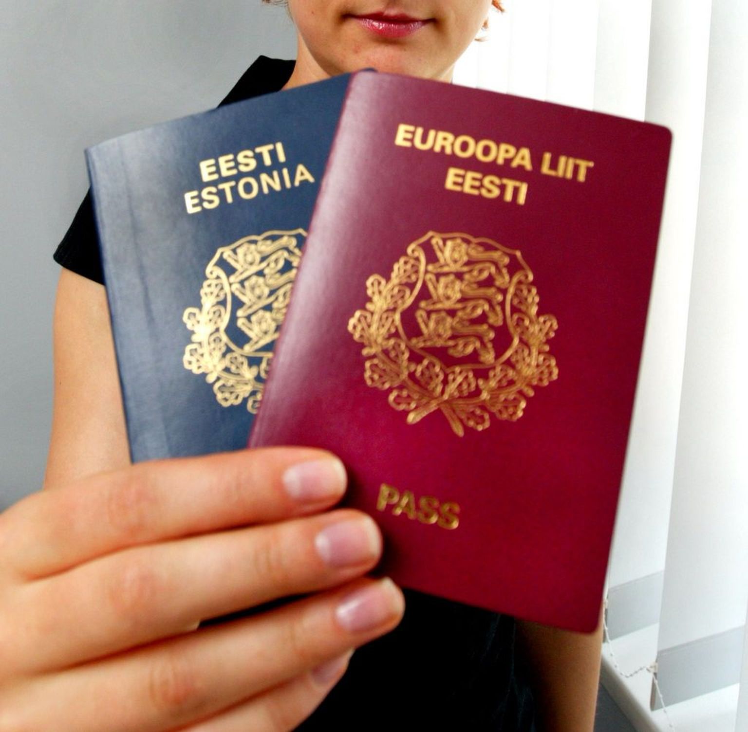 Эстонские паспорта. Иллюстративное фото.